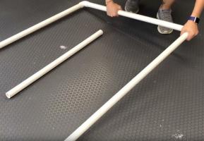 Making modular fence PVC pipe to give