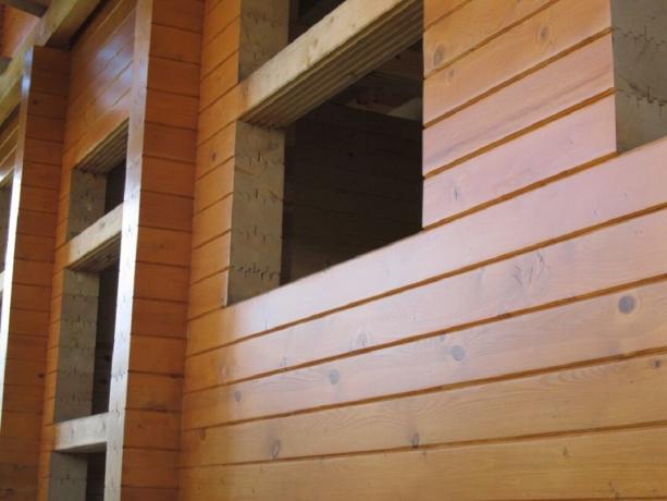 It is very important during the construction phase to take care of the protection of wood. 