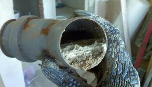 How to clean sewer pipes