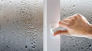 How to make a window "is not sweating." Simple Tips to get rid of condensation on the plastic windows.