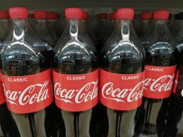 Unusual methods of use of carbonated beverages in households