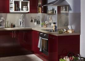 Courageous and still fashionable red for your kitchen. 6 modern ideas