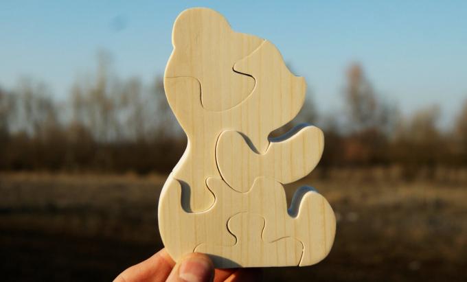 wooden puzzle "The Bear"