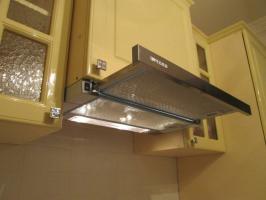 I clear the kitchen hood is simple and easy