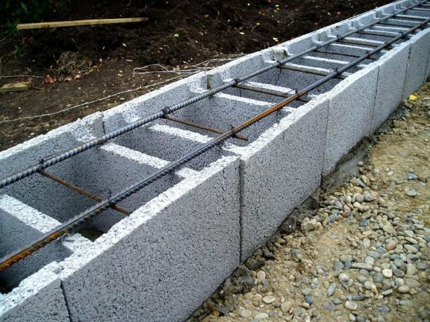 Permanent formwork from the concrete blocks. Photo service with Yandex pictures.