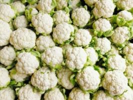 What are the benefits of cauliflower, and can it harm the body