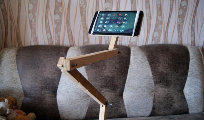 Stand for Tablet (phone) with your hands