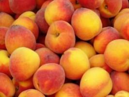 How useful peaches for the body, the properties and contraindications