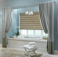 How to choose curtains on the window in the bathroom: luxury minimalism vs