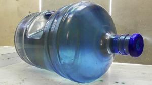 Do-it-yourself "tricky" homemade product from a 20-liter canister - an overview