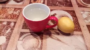 Why do I drink water with lemon and honey every day. 7 reasons