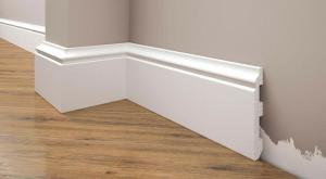 Skirting the kitchen floor: a plinth better