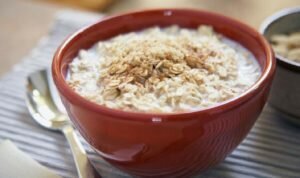 Benefits and harms of oatmeal, as her cook