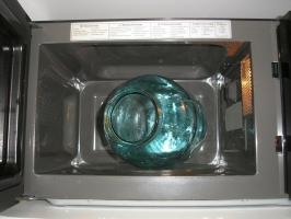 Sterilize jars for blanks in the microwave: reliable and fast
