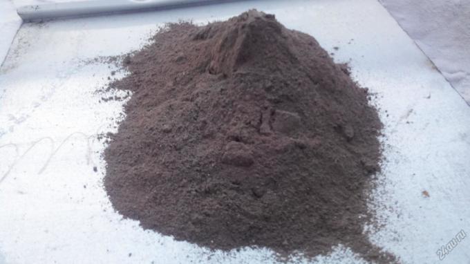 Wood ash: about a free and effective fertilizer for decembrist