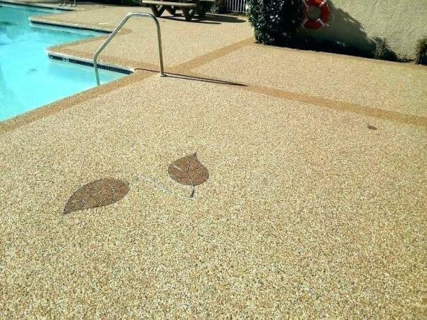 Pool deck. Photo from the Internet.