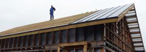 Installation of seam roof: roofing pie arrangement and installation of standing seam panels