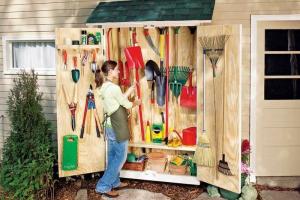 It was convenient: how to store garden tools
